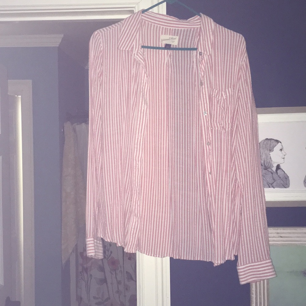 Great work shirt from Universal Thread. Never worn